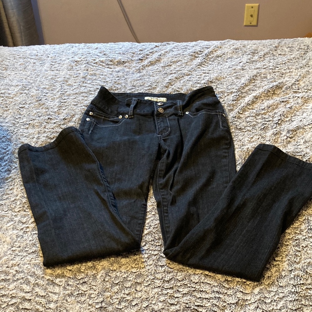 NWOT-New Item-Black CLASH jeans with zipper detailing on back pockets-Size 9